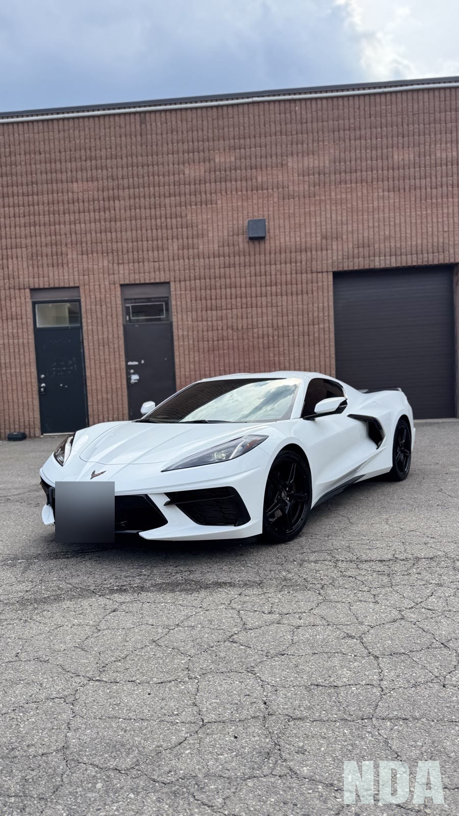 White Chevrolet Corvette Stingray, detailed twice at NDA